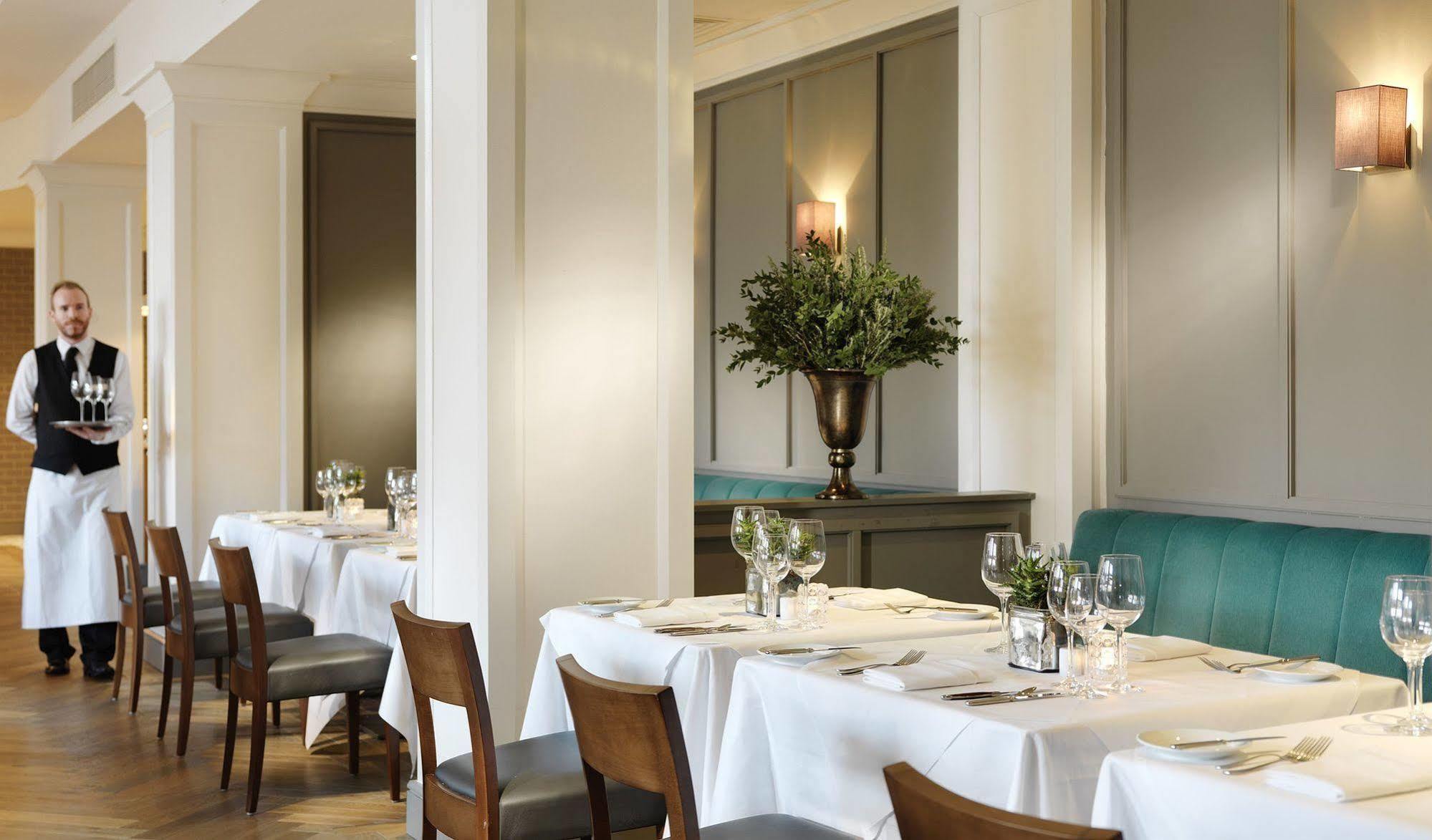 Druids Glen Resort Newtown Mount Kennedy Екстериор снимка